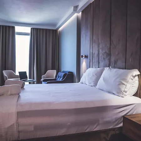 Aria Hotel